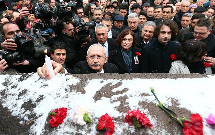 Uğur Mumcu ölümünün 25. yıldönümünde anıldı