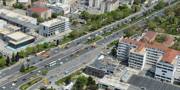 Vatan Caddesi trafiğe kapandı