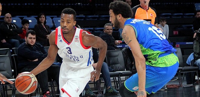 Anadolu Efes: 87 – Tofaş: 79