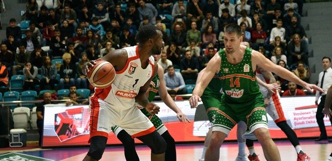 Banvit: 71 – Muratbey Uşak: 58