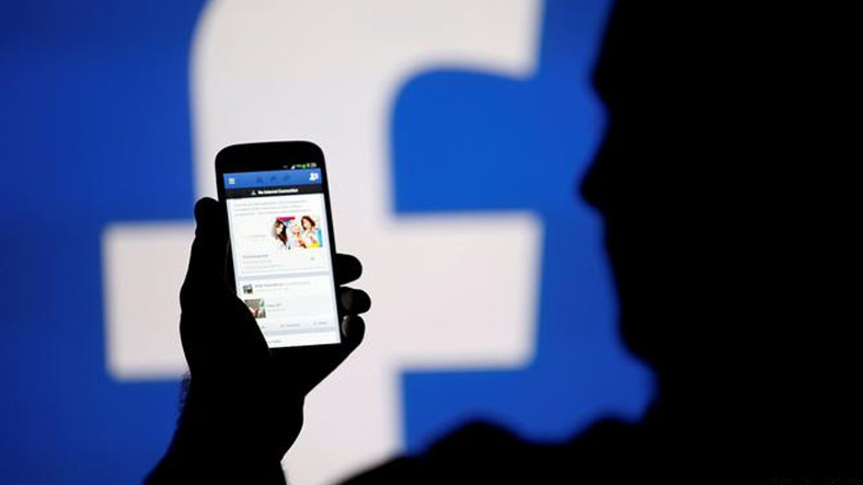 Facebook, Arama ve Mesajlaşmaları Toplamakla Suçlandı!