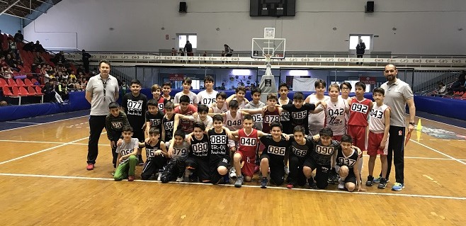 Geleceğin basketbolcularını seçmek için Manisa'ya geldiler