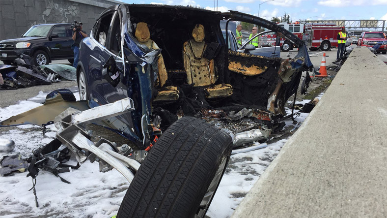 Tesla Model X – Ölümlü Kaza
