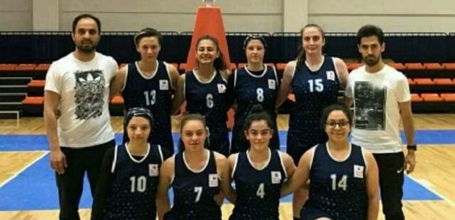 Düzce Belediyesporlu kızlar yarı finale çıktı