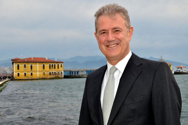 İzmir Ticaret Odası’da seçim öncesi istifa geldi
