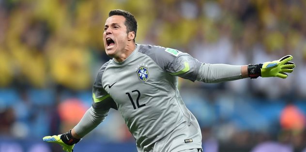 Julio Cesar futbolu bıraktı