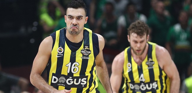 Fenerbahçe Doğuş finalde