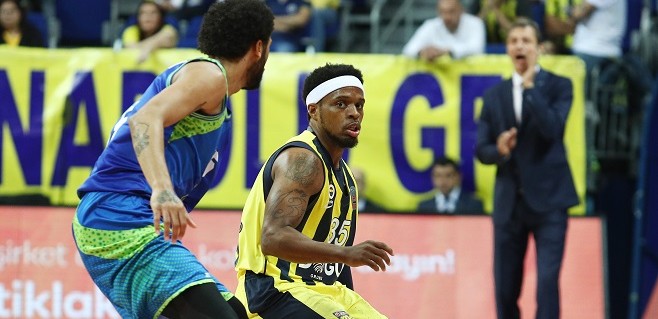 Fenerbahçe Doğuş, liderliği garantiledi