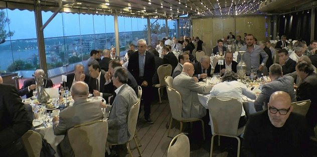 Futbol camiası iftarda buluştu