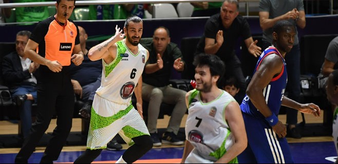 TOFAŞ: 89 – Anadolu Efes: 82