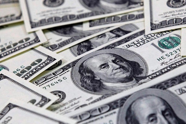 TÜRKİYE OLARAK TARİHİ ÇÖKÜŞ DOLAR 7 TL’Yİ AŞTI