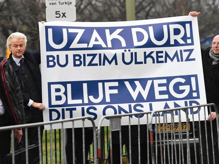 Hollanda`dan AB`ye,Türkiye`ye karşı sertleşme çağrısı