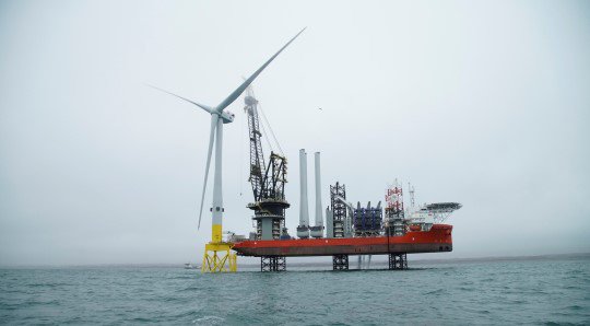 İskoçya’nın açık denizdeki rüzgar türbinleri elektrik üretmeye başladı