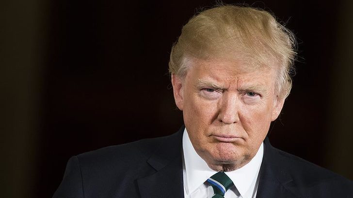 TRUMP KÖŞEYE SIKIŞTIRILIYOR!