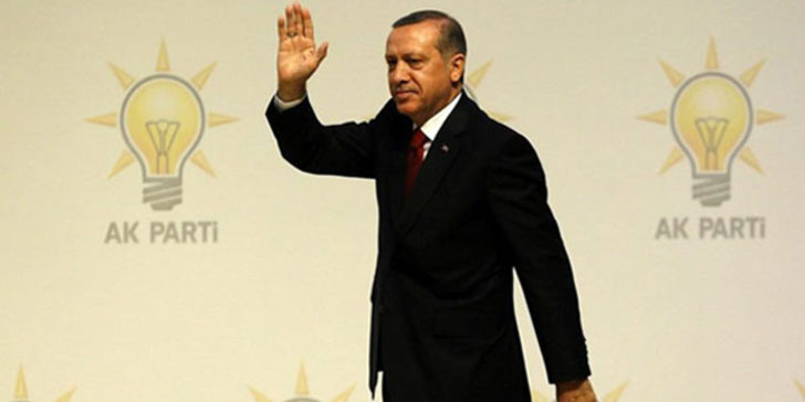 AKP’DE YENİLENME İDDİALARI!