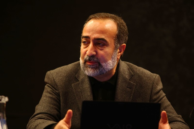 ALLAH OKU EMRİ VERİYOR . İSLAMİST OKUMAYIN DİYOR.