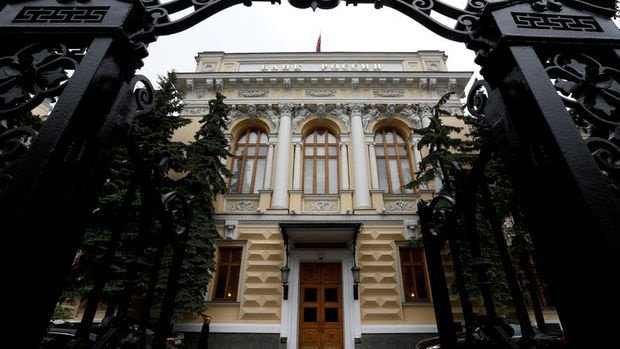 RUSYA UZUN SÜRE SONRA FAİZ ARTIRIMINA GİTTİ