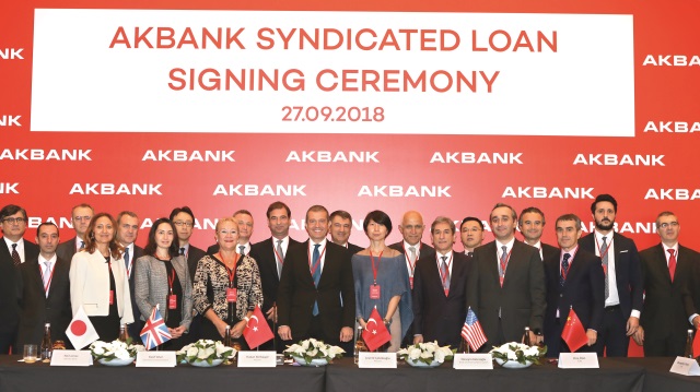 VATANDAŞTAN SONRA BANKALAR KREDİ ALIYOR.