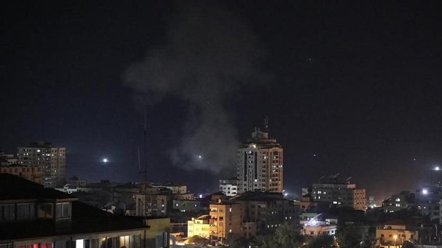 İSRAİL SİVİLLERİ HEDEF ALDI GAZZE’YE BOMBA YAĞDIRDI