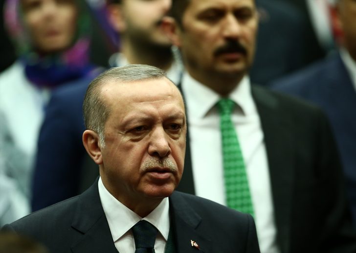 PARTİLİLERİ UYARDI!
