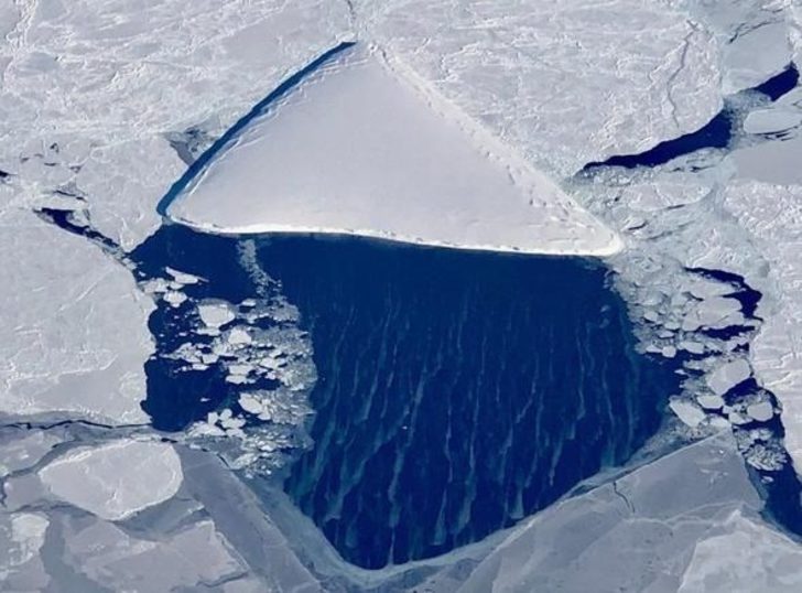 NASA’DAN İLGİNÇ GÖRÜNTÜLER!