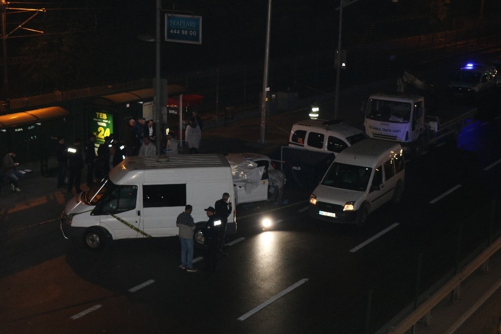İSTANBUL E-5’TE ARAÇ İÇİNDE İNFAZ