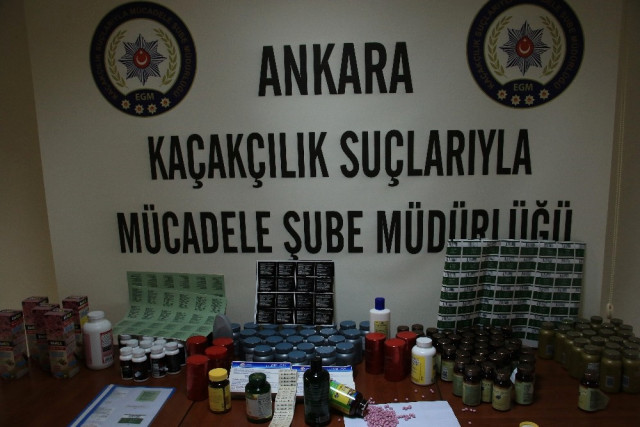 ANKARA’DA 678 BİN VİTAMİN HAPI ELE GEÇİRİLDİ