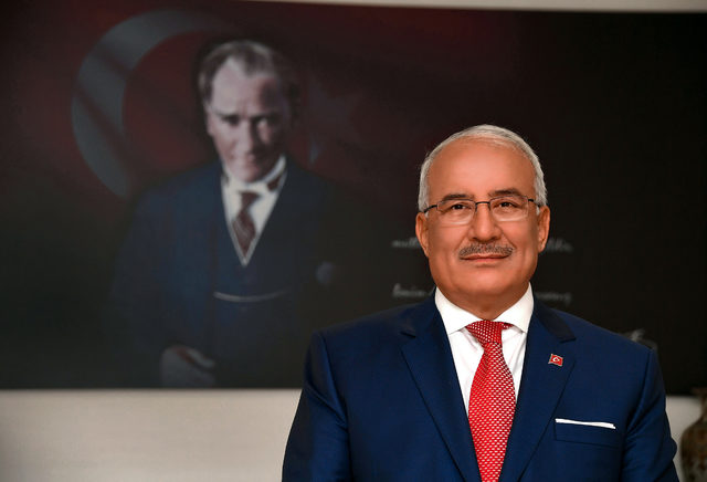 MHP’DEN İSTİFA ETTİ!