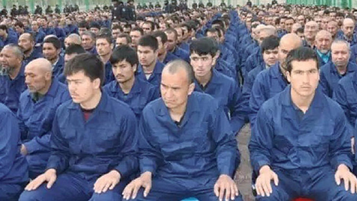 UYGURLARA YAPILAN KÖTÜ MUAMELE!