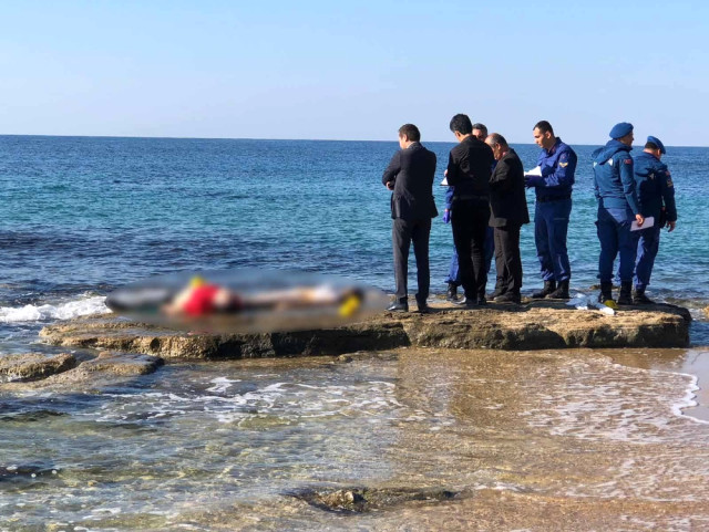 ALANYA’DA SAHİLDE 2 CESET BULUNDU