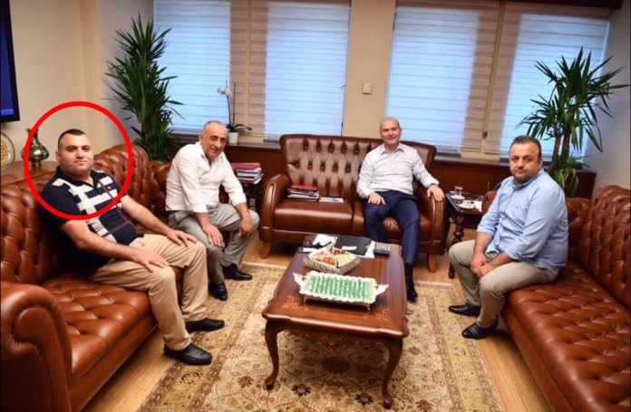 Bektaşoğlu Süleyman Soylu’nun danışmanı Ali Faik Hacıoğlu’un makamında.