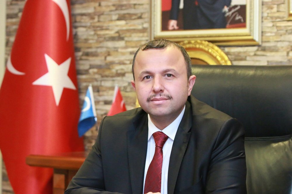 AKP Antalya İl Başkanı İbrahim Ethem Taş