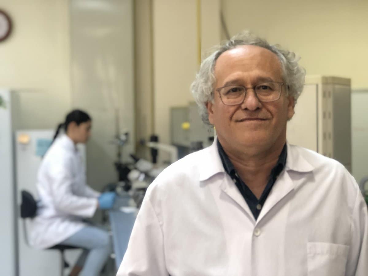 İstanbul Üniversitesi Cerrahpaşa Veteriner Fakültesi Viroloji Ana Bilim Dalı Başkanı Prof. Dr. Hüseyin Yılmaz