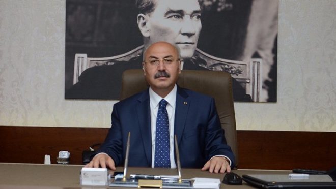 İzmir Valisi Yavuz Selim Köşger (FOTO: İHA)