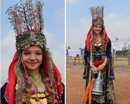 Başında 'Hayat Ağacı' süslemeli bir taç olan Balıkesirli bir Türk gelini