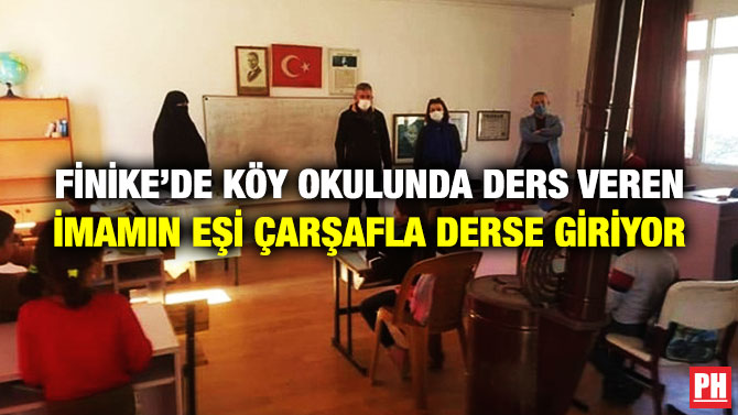 Finike’de Köy Okulunda Ders Veren İmamın Eşi Derse Çarşafla Giriyor