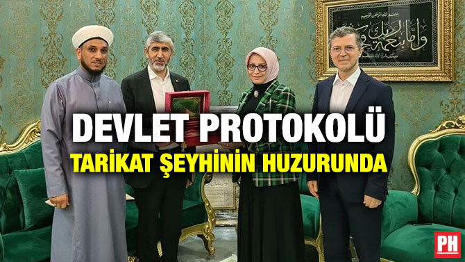Devlet Protokolü Tarikat Şeyhinin Huzurunda
