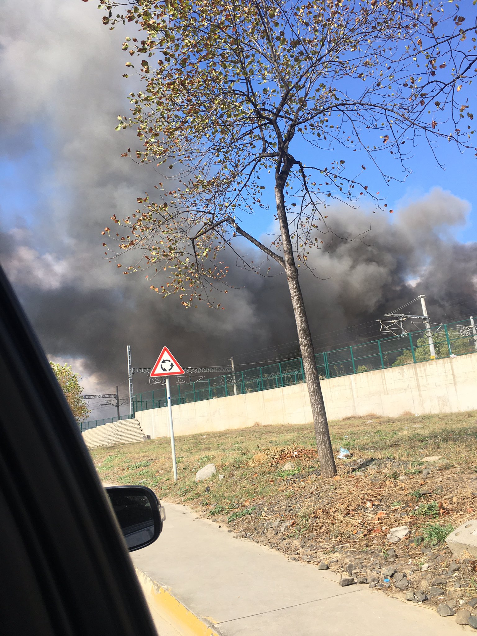 Tuzla'da Ambalaj Fabrikası Yanıyor