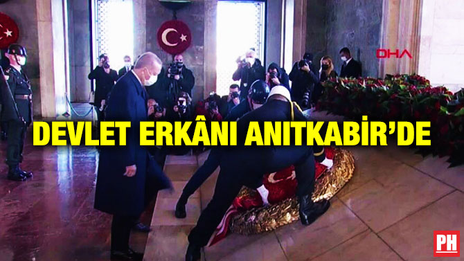 Devlet Erkânı Anıtkabir’de