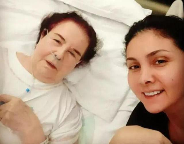 Fatma Girik ve Ahu Turanlı Aşkar